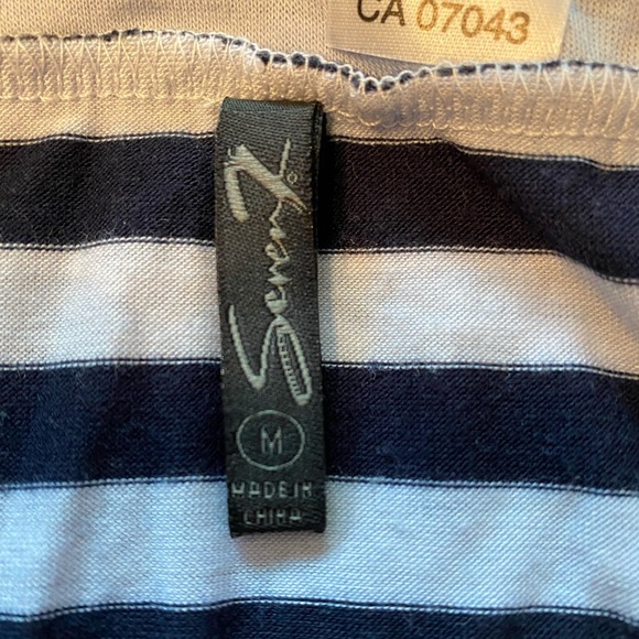 Geometric striped maxi skirt - Picture 7 of 9